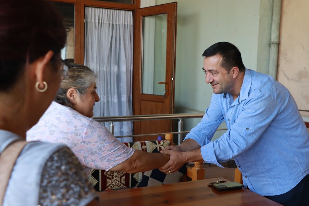 3694751831926687142_1905246814