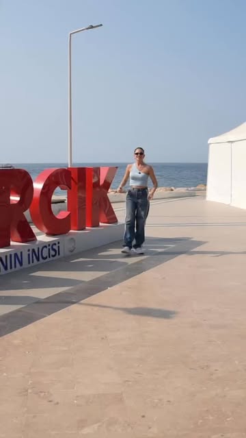 3708307522681109084_75707167272